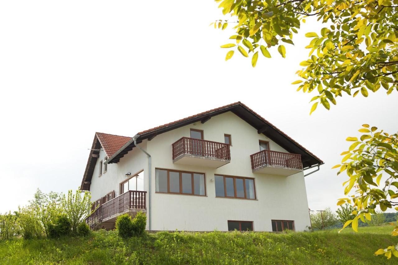 Guesthouse Zafran Smoljanac Exterior foto